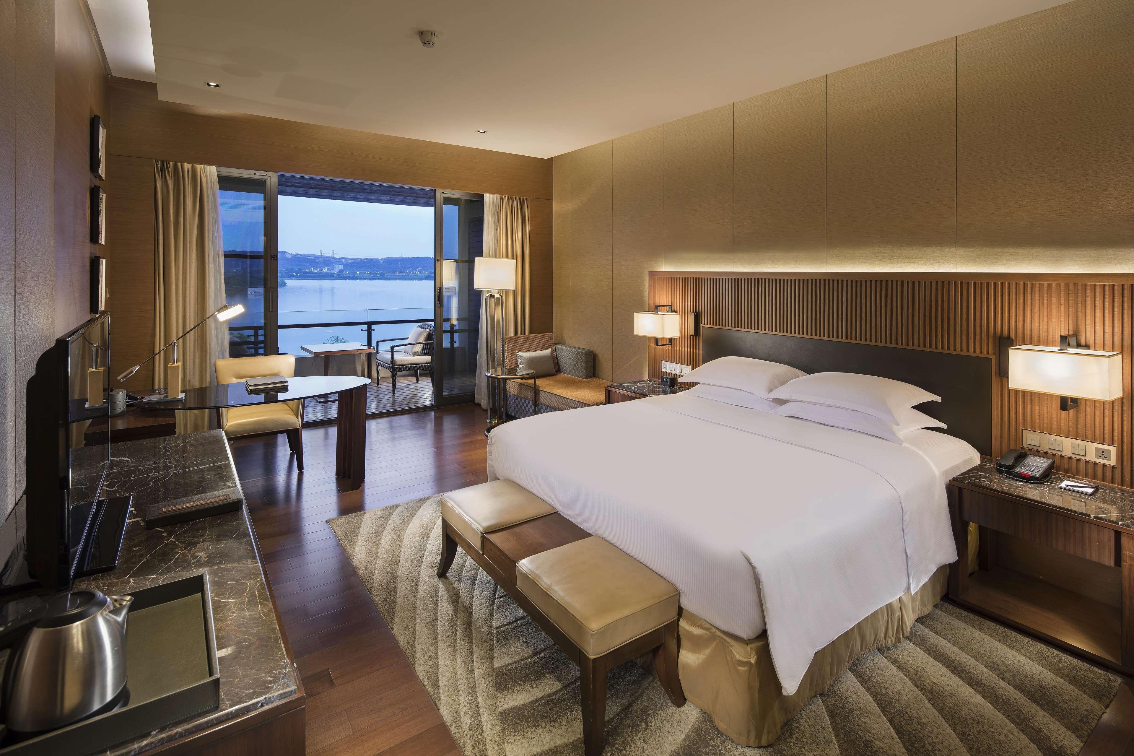 ฮิลตัน วูฮาน ออปติก วัลเลย์ Hotel อู่ฮั่น ภายนอก รูปภาพ