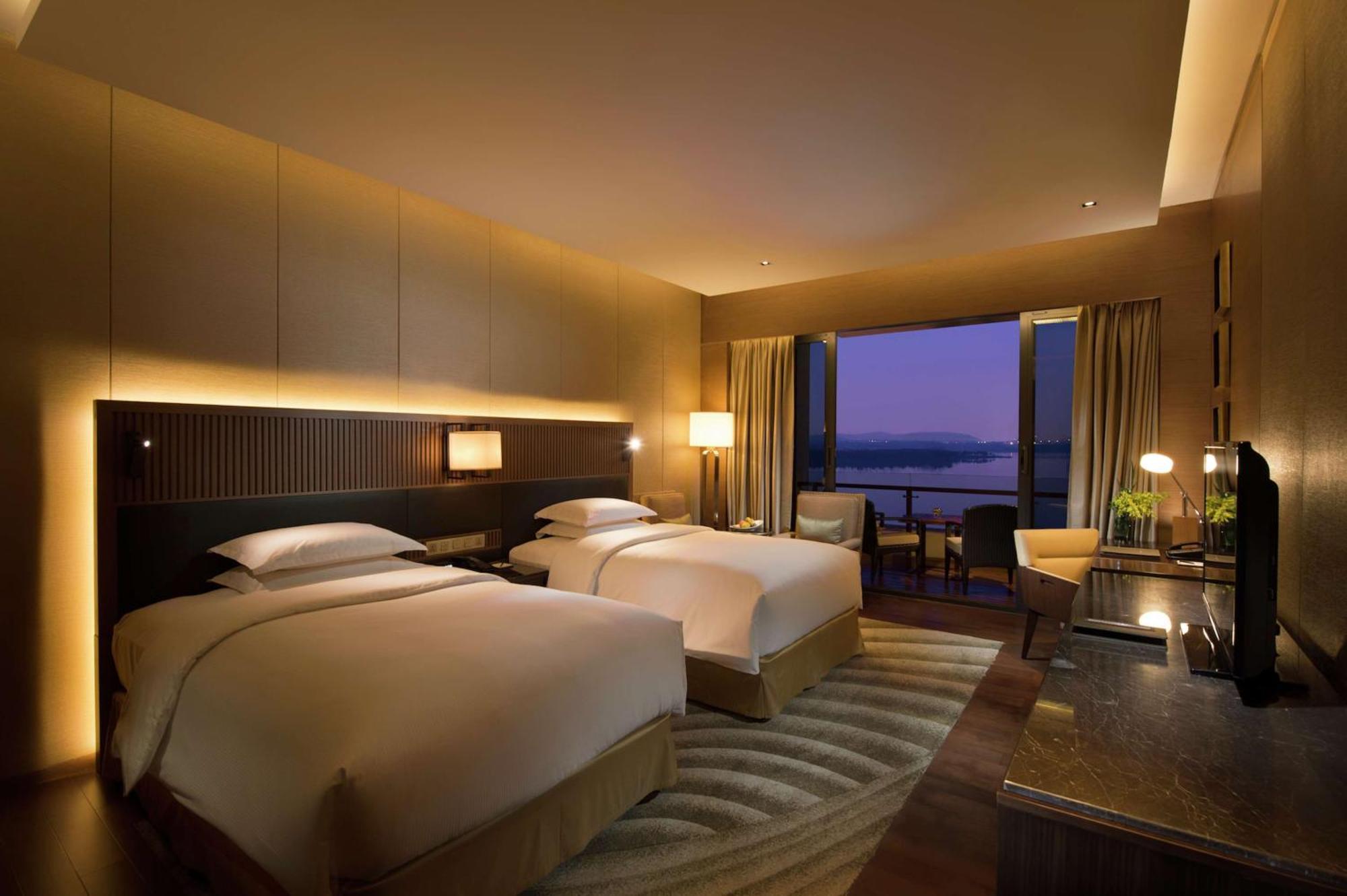 ฮิลตัน วูฮาน ออปติก วัลเลย์ Hotel อู่ฮั่น ภายนอก รูปภาพ