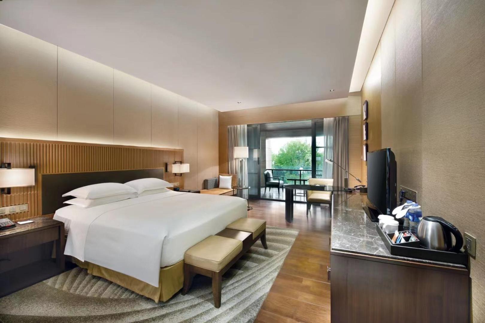 ฮิลตัน วูฮาน ออปติก วัลเลย์ Hotel อู่ฮั่น ภายนอก รูปภาพ
